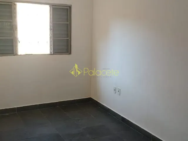 Casa com 158m² 2 quartos e 1 banheiro, à venda, no bairro Parque São Luís em Taubaté
