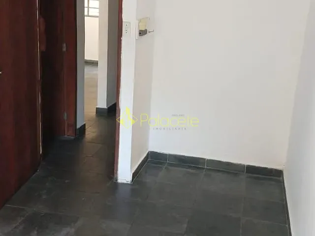 Casa com 158m² 2 quartos e 1 banheiro, à venda, no bairro Parque São Luís em Taubaté