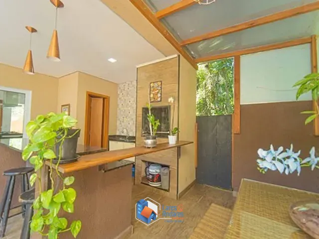 Casa com 376m² 3 quartos e 5 banheiros, à venda, no bairro Transurb em Itapevi