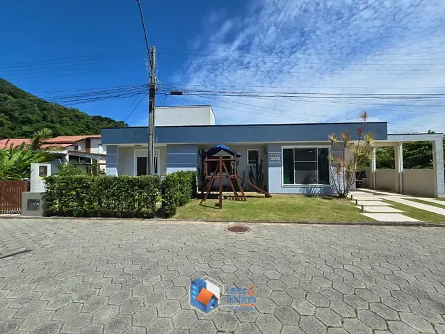 Casa com 400m² 4 quartos e 5 banheiros, à venda, no bairro Cachoeira do Bom Jesus em Florianópolis