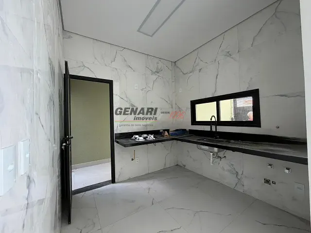 Casa 3 quartos e 1 banheiro, para alugar, no bairro Jardim Bom Sucesso em Indaiatuba