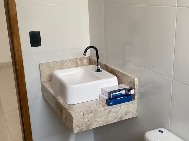 Casa 3 quartos e 2 banheiros, à venda, no bairro Jardim Gurilândia em Taubaté