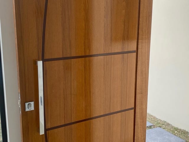 Casa 3 quartos e 2 banheiros, à venda, no bairro Jardim Gurilândia em Taubaté