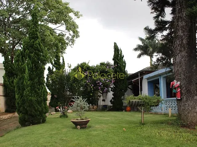 Casa com 1257m² 6 quartos e 2 banheiros, à venda, no bairro Santana em Pindamonhangaba