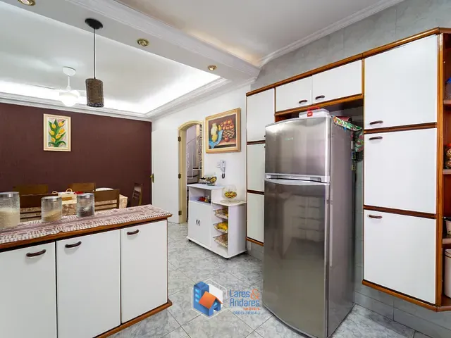 Casa com 250m² 3 quartos e 4 banheiros, à venda, no bairro Jardim Tannus em Jundiaí