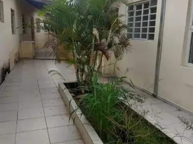 Casa 5 quartos e 5 banheiros, à venda, no bairro Vila São José em Taubaté