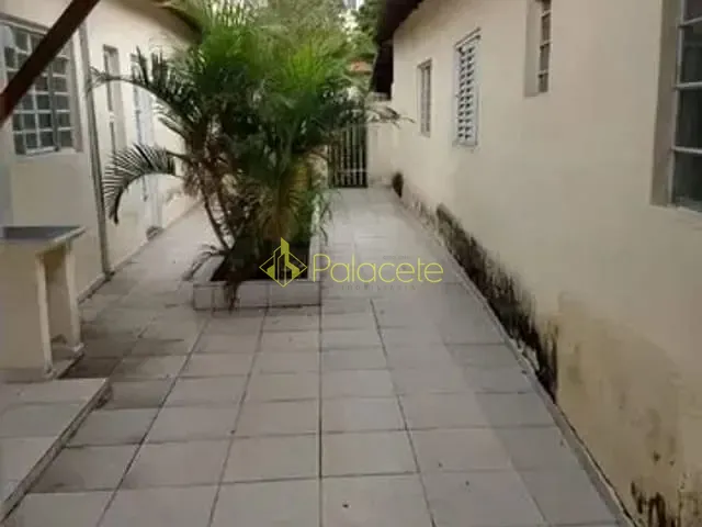 Casa 5 quartos e 5 banheiros, à venda, no bairro Vila São José em Taubaté