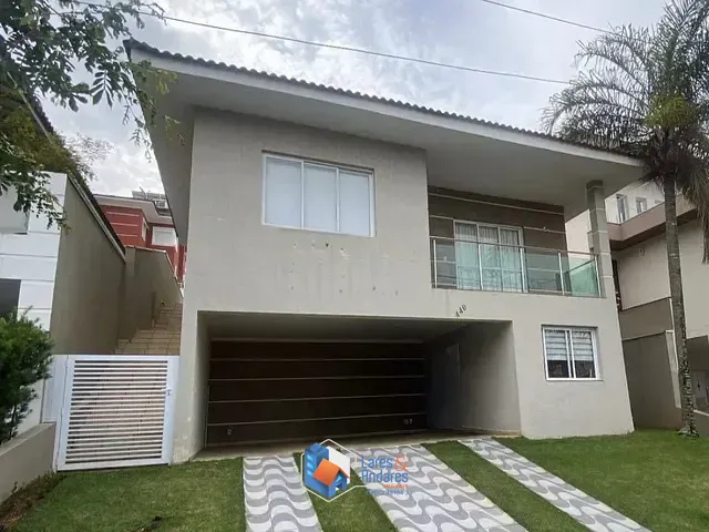 Casa com 300m² 3 quartos e 4 banheiros, à venda, no bairro Pinheirinho em Vinhedo