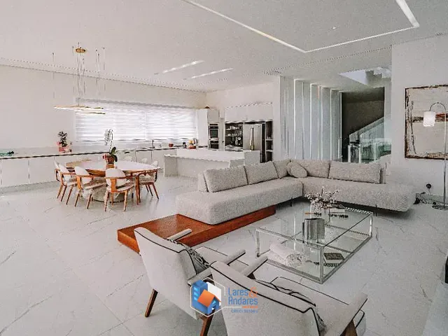 Casa com 600m² 4 quartos e 6 banheiros, à venda, no bairro Alphaville em Santana De Parnaíba