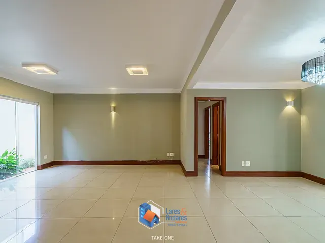 Casa com 346m² 4 quartos e 6 banheiros, à venda, no bairro Betel em Paulínia