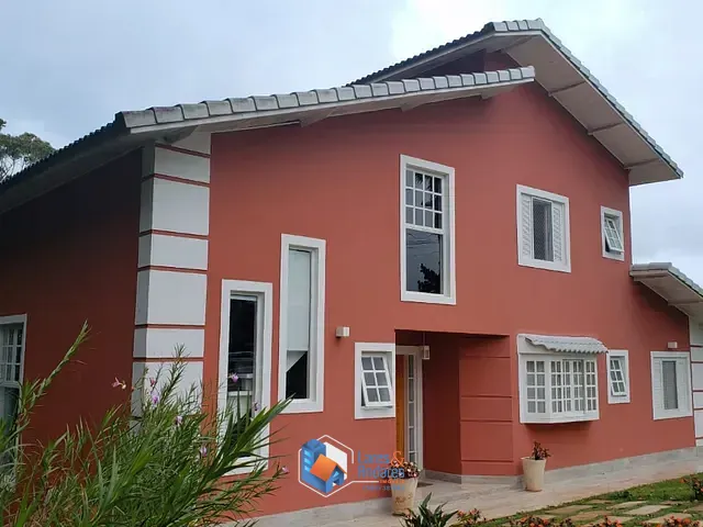 Casa com 818m² 4 quartos e 6 banheiros, à venda, no bairro Jardim Indaiá em Embu Das Artes