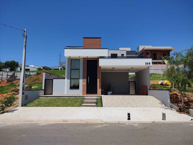 Casa com 251m² 3 quartos e 2 banheiros, à venda, no bairro Caçapava Velha em Caçapava