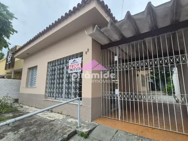 Casa com 290m² 3 quartos e 2 banheiros, para alugar, no bairro Jardim Maringá em São José dos Campos