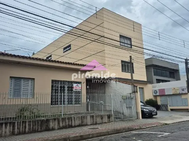 Casa com 290m² 3 quartos e 2 banheiros, para alugar, no bairro Jardim Maringá em São José dos Campos