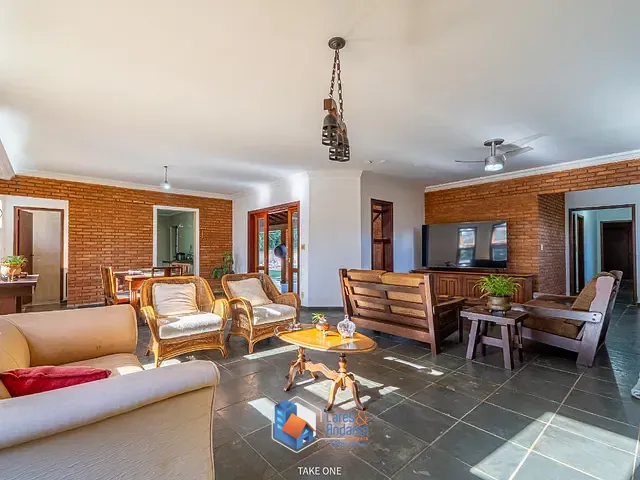 Casa com 2800m² 3 quartos e 3 banheiros, à venda, no bairro Parque Xangrilá em Campinas