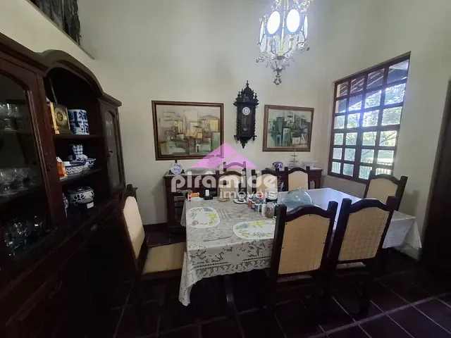 Casa com 1191m² 3 quartos e 4 banheiros, à venda, no bairro Chácaras São José em São José dos Campos