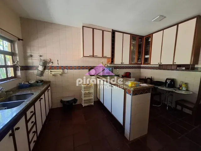 Casa com 1191m² 3 quartos e 4 banheiros, à venda, no bairro Chácaras São José em São José dos Campos