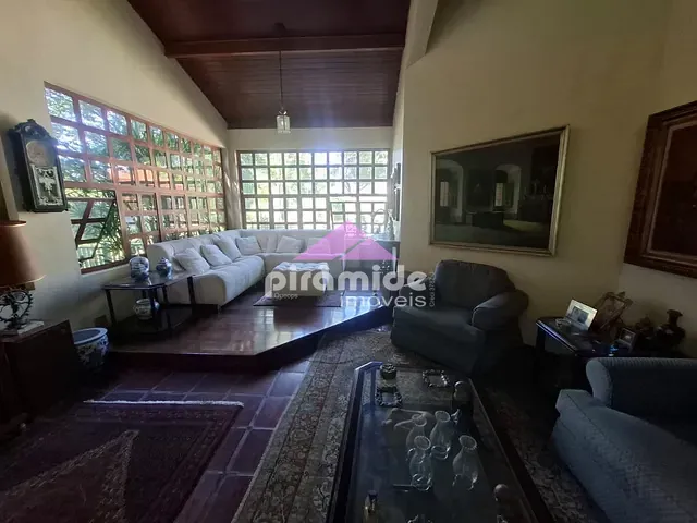 Casa com 1191m² 3 quartos e 4 banheiros, à venda, no bairro Chácaras São José em São José dos Campos