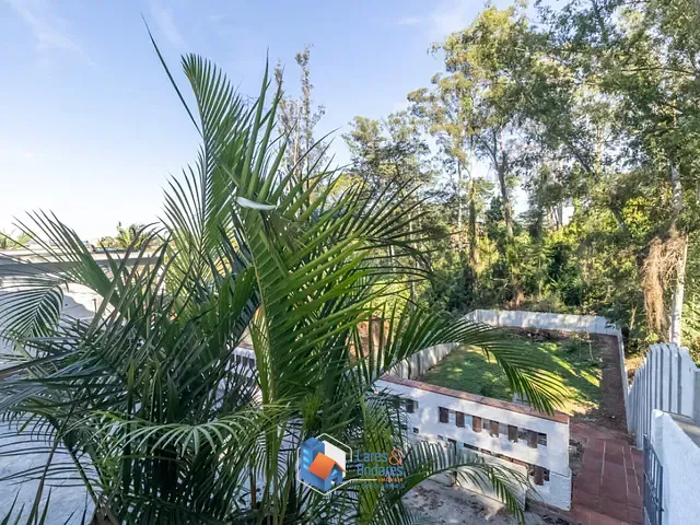 Casa com 1120m² 2 quartos e 2 banheiros, à venda, no bairro Três Montanhas em Osasco