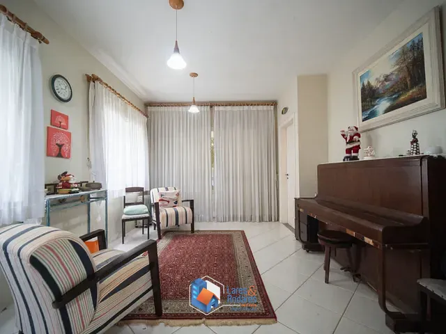 Casa com 426m² 3 quartos e 3 banheiros, à venda, no bairro Parque Rincão em Cotia