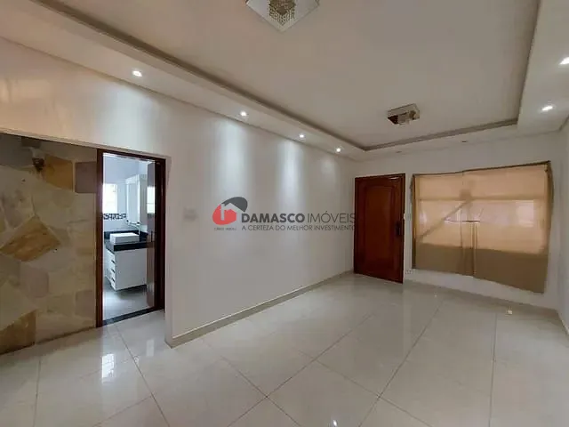 Casa 3 quartos e 4 banheiros, à venda, no bairro Paulicéia em São Bernardo do Campo