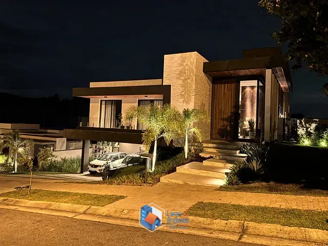 Casa com 800m² 4 quartos e 6 banheiros, à venda, no bairro Monte Alegre em Vinhedo