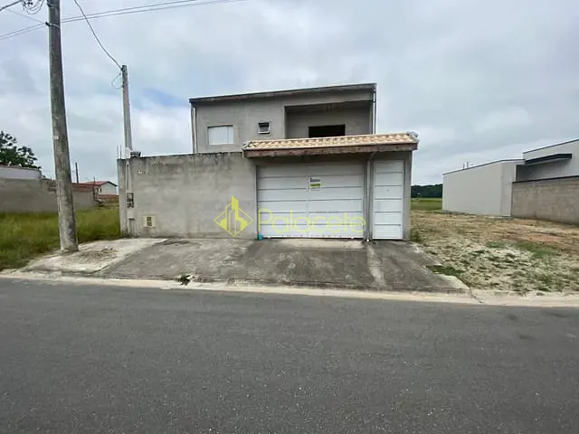 Casa 3 quartos e 2 banheiros, à venda, no bairro Cesar Park em Pindamonhangaba