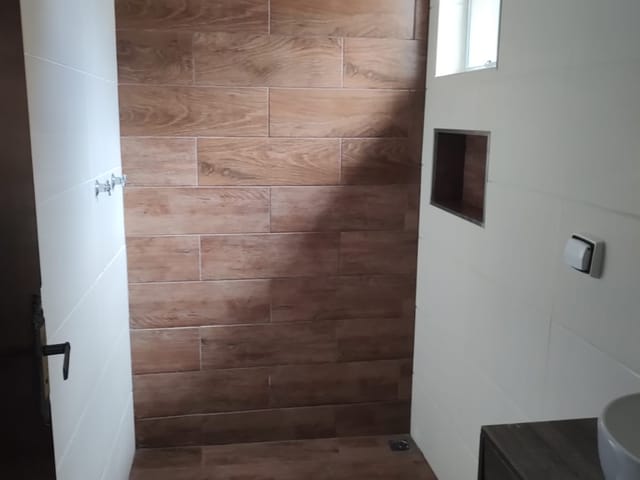 Casa com 125m² 2 quartos e 2 banheiros, à venda, no bairro Vila Rica em Pindamonhangaba