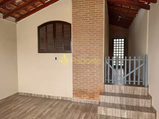 Casa com 125m² 2 quartos e 2 banheiros, à venda, no bairro Vila Rica em Pindamonhangaba