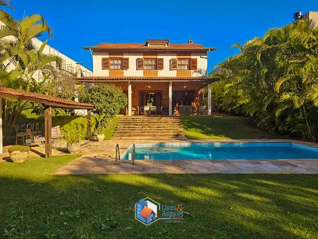 Casa com 673m² 4 quartos e 6 banheiros, à venda, no bairro Alphaville Residencial Dois em Barueri