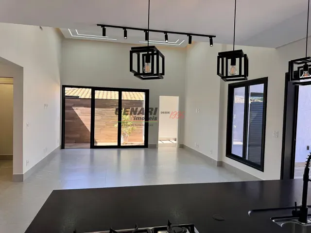 Casa com 360m² 3 quartos e 5 banheiros, à venda, no bairro Jardim Portal de Itaici em Indaiatuba