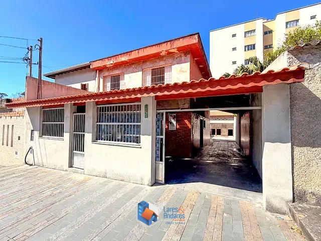 Casa com 280m² 3 quartos e 3 banheiros, à venda, no bairro Centro Alto em Ribeirão Pires