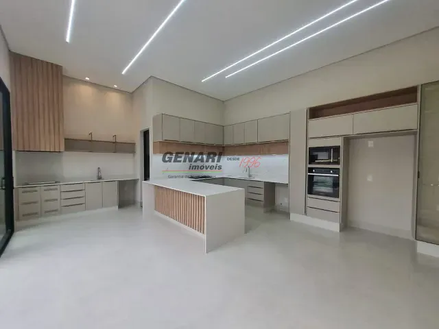 Casa com 300m² 3 quartos e 5 banheiros, à venda, no bairro Jardim Laguna em Indaiatuba