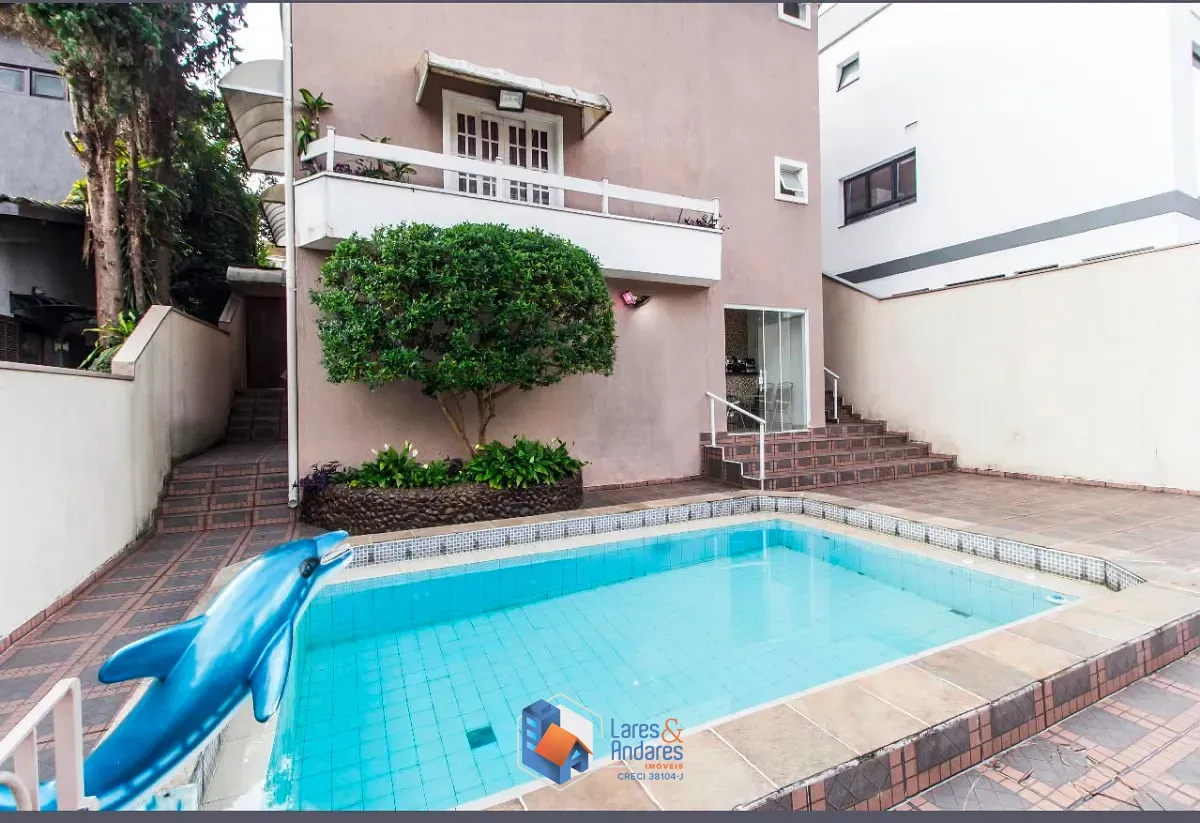 Casa, 4 quartos, 308 m² - Foto 1
