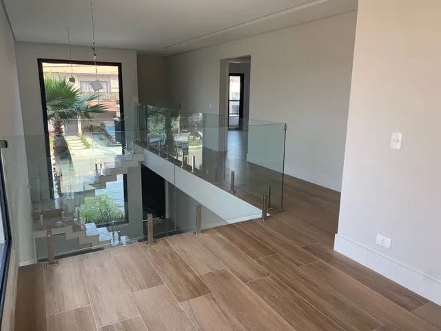 Casa com 300m² 4 quartos e 5 banheiros, à venda, no bairro Bairro do Grama em Caçapava