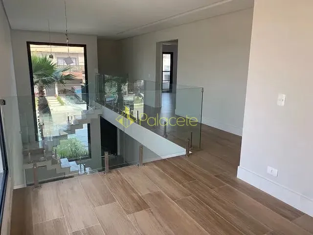 Casa com 300m² 4 quartos e 5 banheiros, à venda, no bairro Bairro do Grama em Caçapava