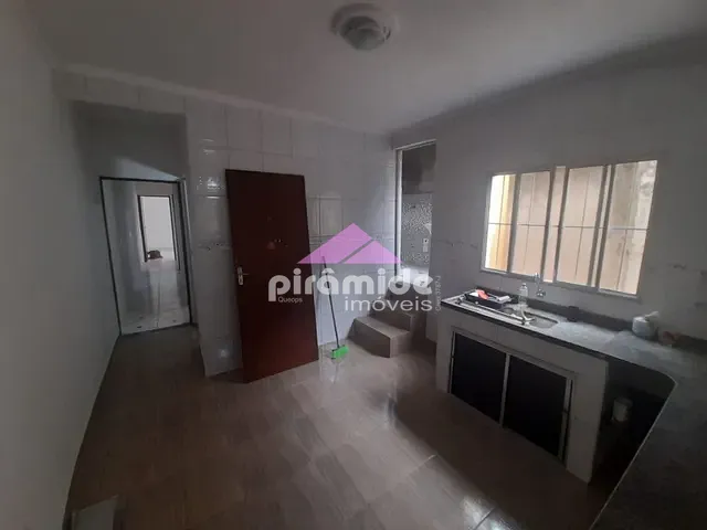 Casa com 125m² 4 quartos e 3 banheiros, para alugar, no bairro Campos de São José em São José dos Campos