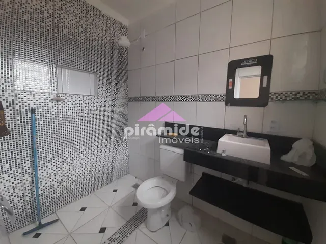 Casa com 125m² 4 quartos e 3 banheiros, para alugar, no bairro Campos de São José em São José dos Campos