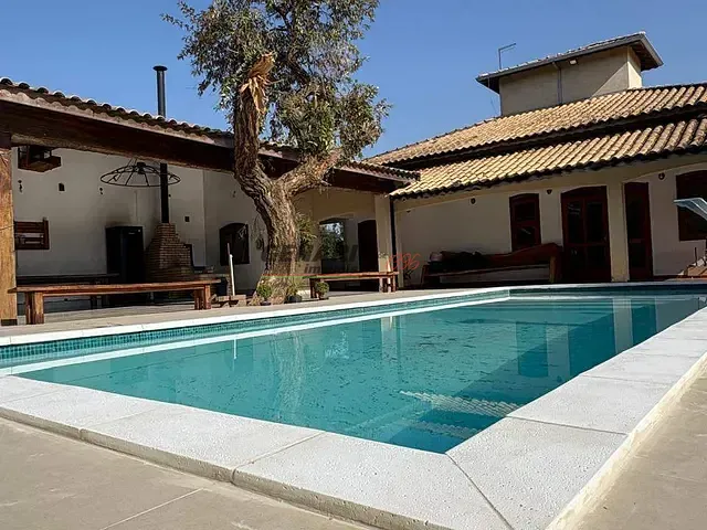 Casa com 1050m² 4 quartos e 3 banheiros, à venda, no bairro Colinas de Indaiatuba em Indaiatuba