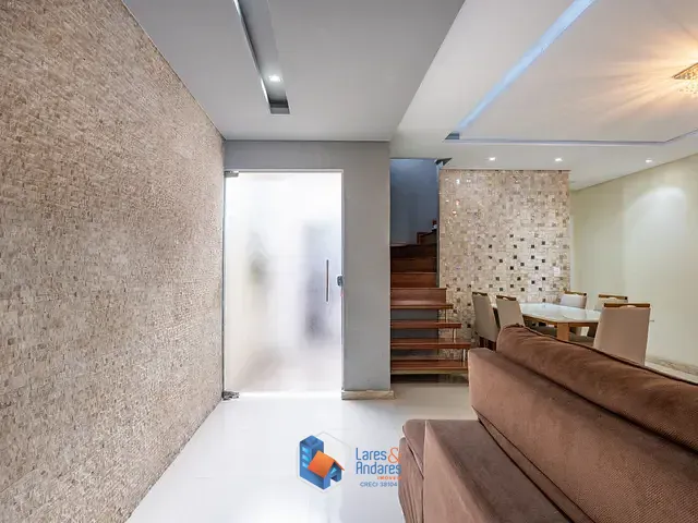 Casa com 126m² 2 quartos e 2 banheiros, à venda, no bairro Jardim Três Marias em Taboão Da Serra