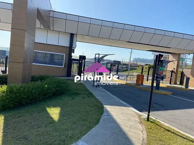Casa com 250m² 3 quartos e 1 banheiro, à venda, no bairro Parque Residencial Maria Elmira em Caçapava