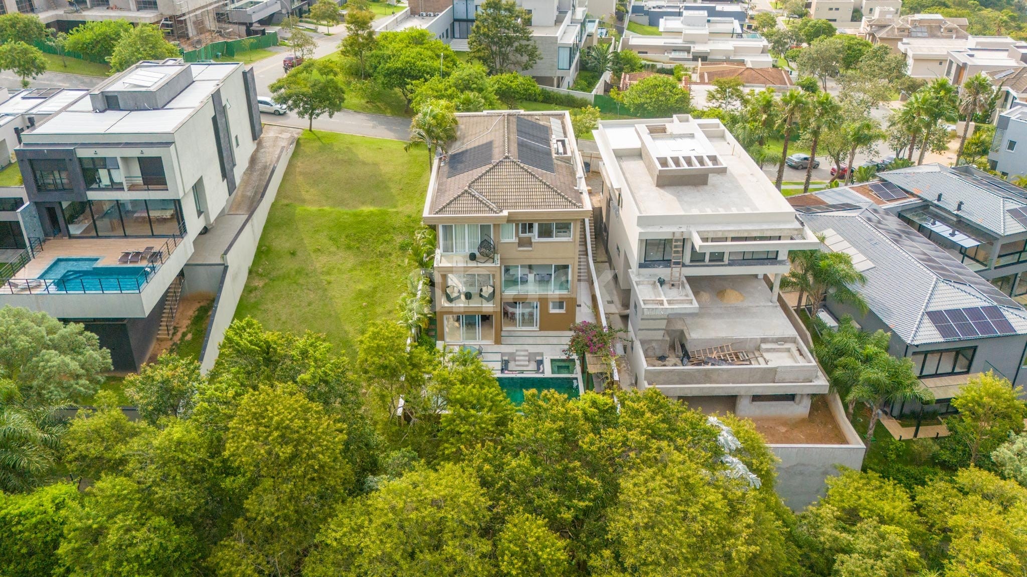 Casa em Colinas da Anhanguera — foto 2