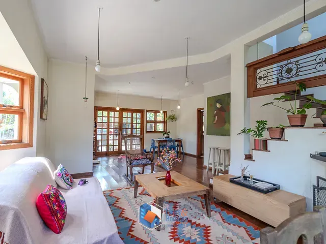 Casa com 800m² 3 quartos e 3 banheiros, à venda, no bairro Fazenda da Ilha em Embu-guaçu