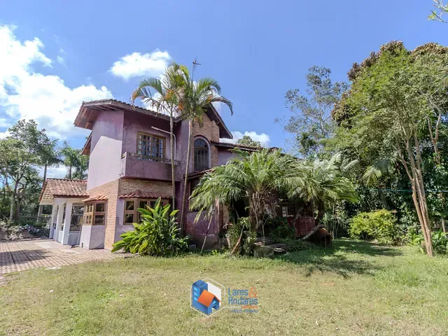 Casa com 800m² 3 quartos e 3 banheiros, à venda, no bairro Fazenda da Ilha em Embu-guaçu