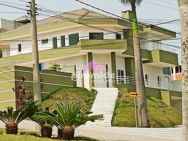 Casa com 750m² 5 quartos e 7 banheiros, à venda, no bairro Urbanova em São José dos Campos
