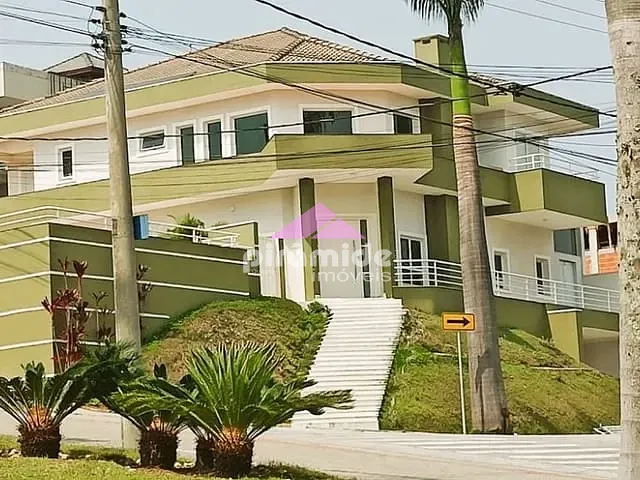 Casa com 750m² 5 quartos e 7 banheiros, à venda, no bairro Urbanova em São José dos Campos