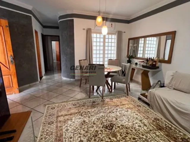 Casa com 250m² 3 quartos e 3 banheiros, à venda, no bairro Jardim Regente em Indaiatuba