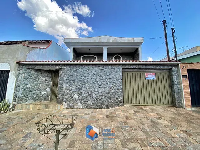 Casa com 315m² 3 quartos e 4 banheiros, à venda, no bairro Jardim Irajá em Ribeirão Preto