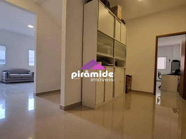 Casa com 457m² 3 quartos e 5 banheiros, à venda, no bairro Urbanova em São José dos Campos
