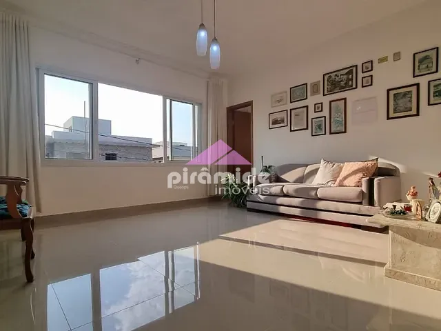 Casa com 457m² 3 quartos e 5 banheiros, à venda, no bairro Urbanova em São José dos Campos